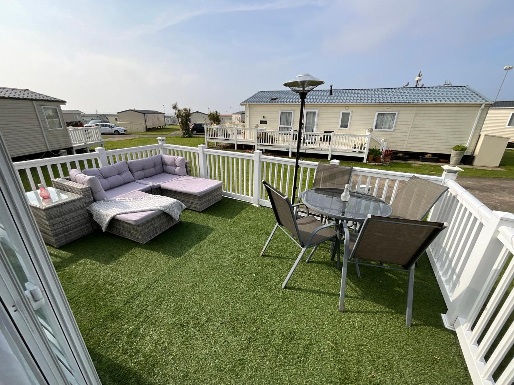 Holiday home Luxury 2- Bed Caravan In Mersea Island *